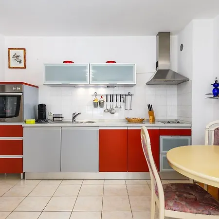 Appartamento Lumi Near The Town Center Umago