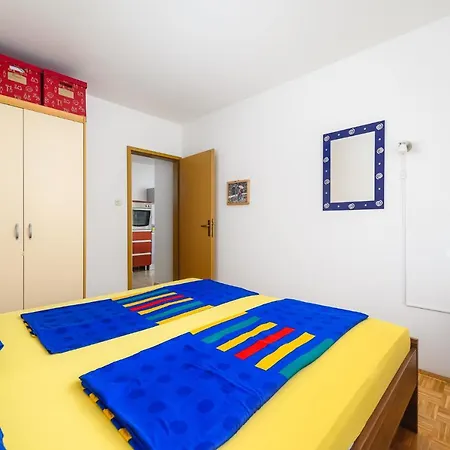 Lumi Near The Town Center Apartman Umag